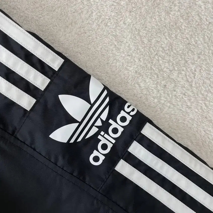 [BUNJANG] Adidas Long Windbreaker Jacket (Black, Size L) / L 아디다스 백로고 롱 윈드 바람막이 락업 자켓 100
