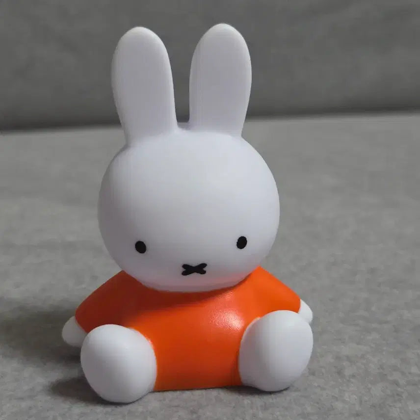[BUNJANG] Miffy LED Random Gacha Figure / 미피 led 랜덤 가챠 피규어