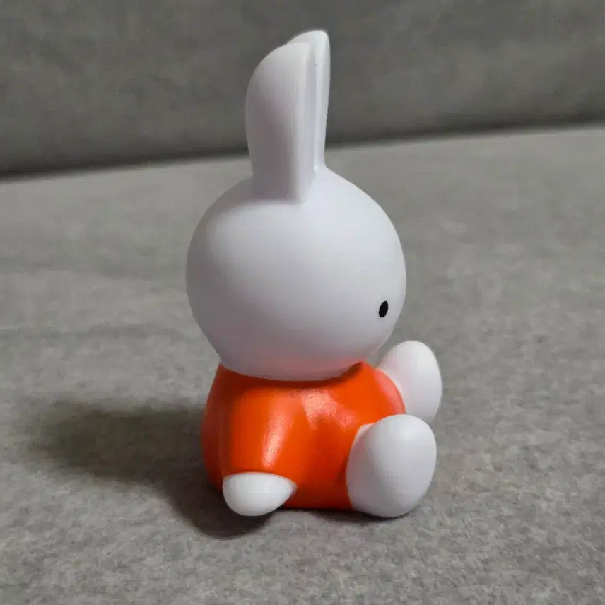 [BUNJANG] Miffy LED Random Gacha Figure / 미피 led 랜덤 가챠 피규어