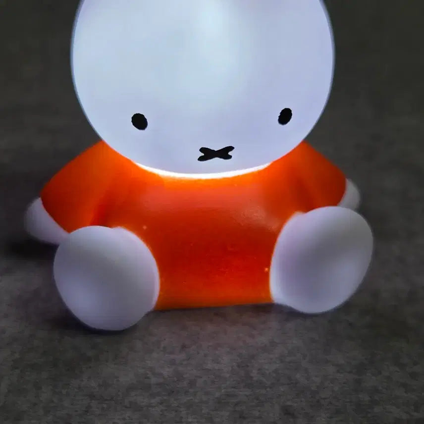 [BUNJANG] Miffy LED Random Gacha Figure / 미피 led 랜덤 가챠 피규어