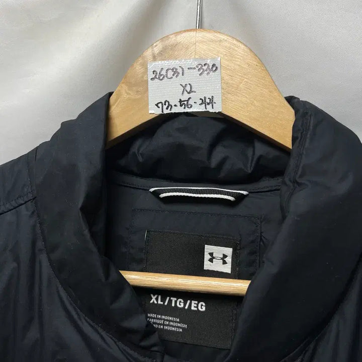 [SOLD OUT] [정품/XL] 언더아머 블랙 덕다운 패딩 조끼/베스트