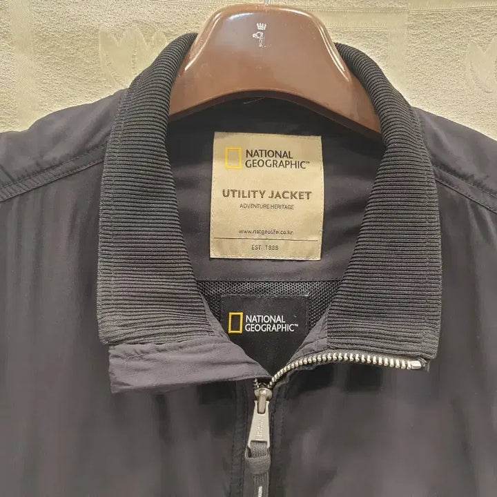[BUNJANG] National Geographic Utility Windbreaker Jacket - Size L / 내셔널지오그래픽 유틸리티 바람막이 자켓 L(100)
