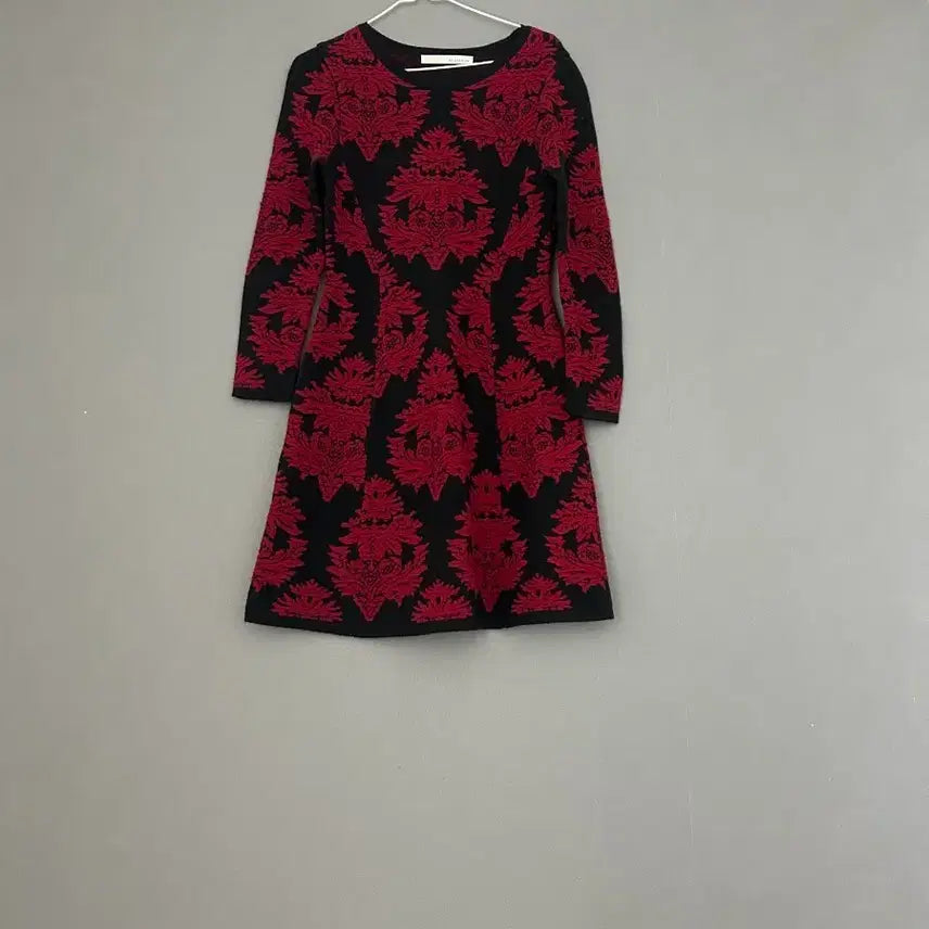 [BUNJANG] Renny Ron Pattern Midi Dress / 레니본 패턴 원피스 82