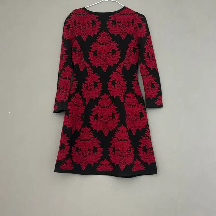 [BUNJANG] Renny Ron Pattern Midi Dress / 레니본 패턴 원피스 82