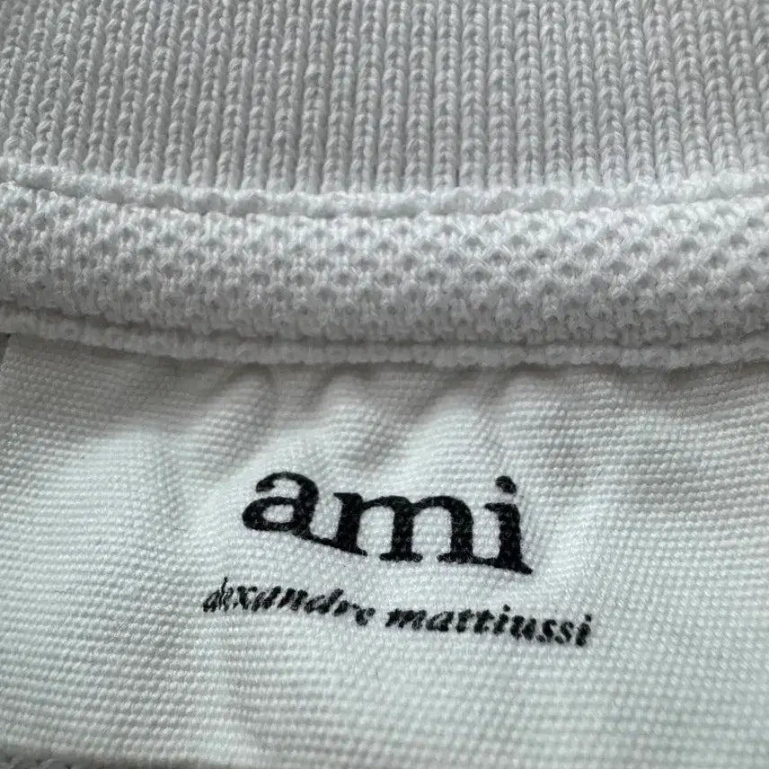 [SOLD OUT] 아미 스몰 하트로고 폴로셔츠 (100)