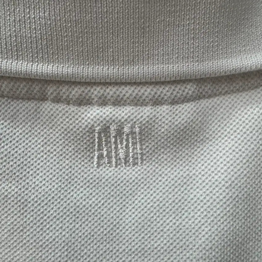 [SOLD OUT] 아미 스몰 하트로고 폴로셔츠 (100)