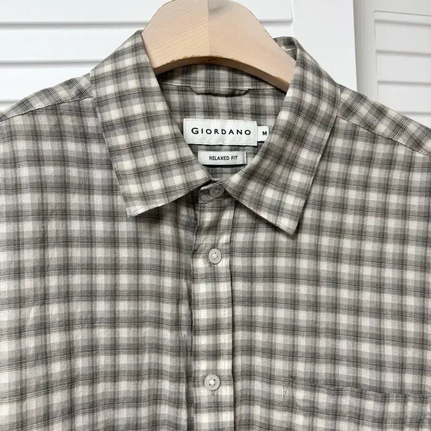 [BUNJANG] Giordano Byun Wooseok Relaxed Fit Checkered Shirt (M Size) / 지오다노 [변우석] 남자 릴렉스핏 체크 셔츠 <M사이즈>