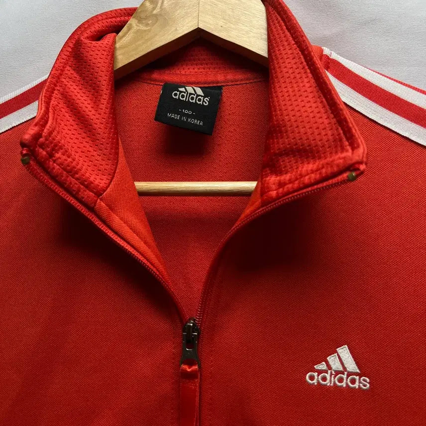 [BUNJANG] Adidas Three Stripes Red Track Top (Europa) - Women&