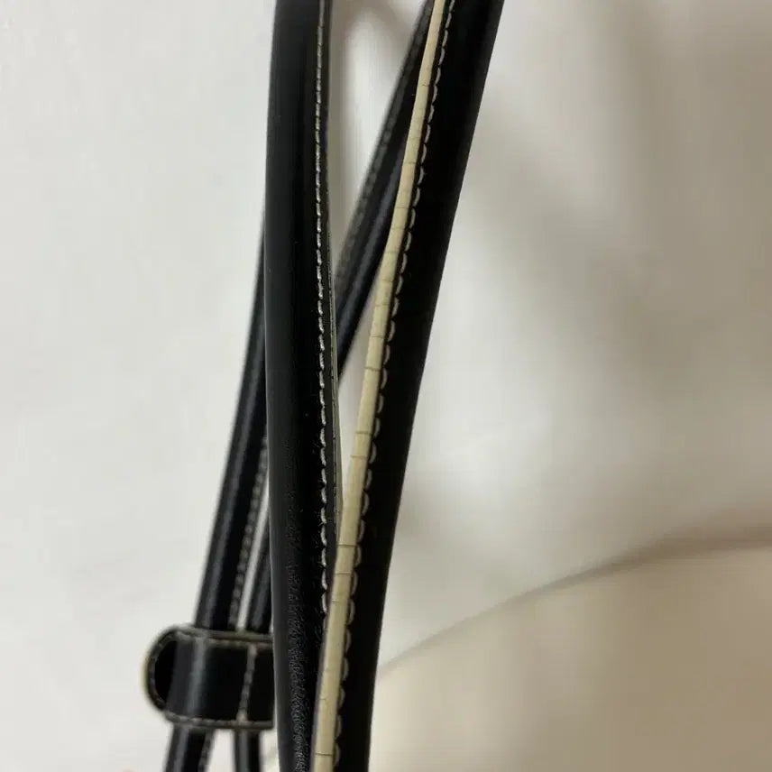 [SOLD OUT] MARGE SHERWOOD 블랙 토트백