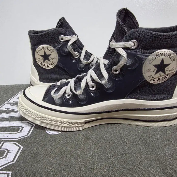 [BUNJANG] Converse Chuck 70 Utility High-Top Sneakers / 컨버스 척 70 유틸리티 하이탑 [245mm]