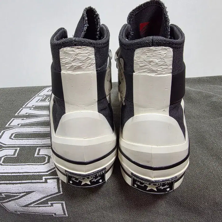 [BUNJANG] Converse Chuck 70 Utility High-Top Sneakers / 컨버스 척 70 유틸리티 하이탑 [245mm]