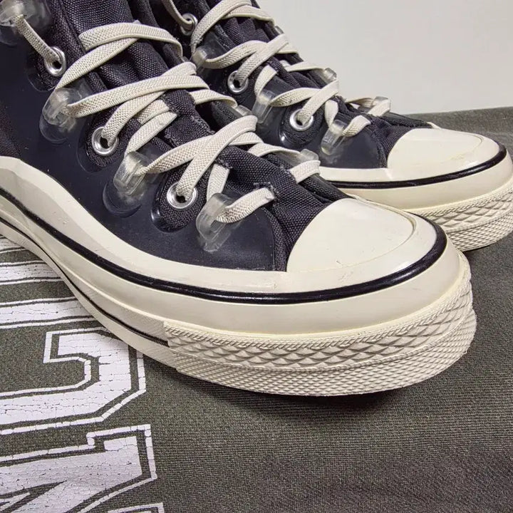 [BUNJANG] Converse Chuck 70 Utility High-Top Sneakers / 컨버스 척 70 유틸리티 하이탑 [245mm]