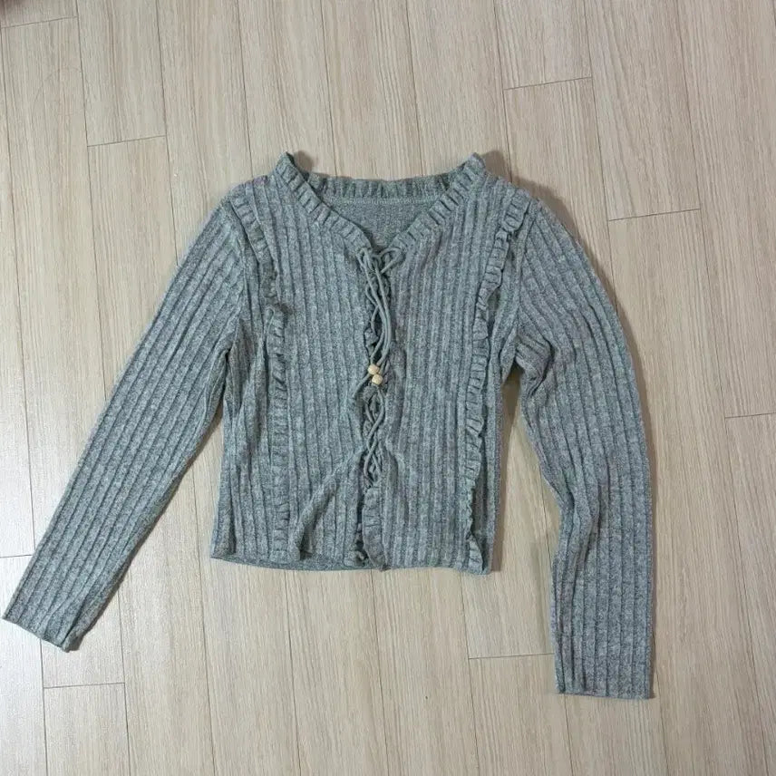 [SOLD OUT] (실착1회) 프릴 긴팔티