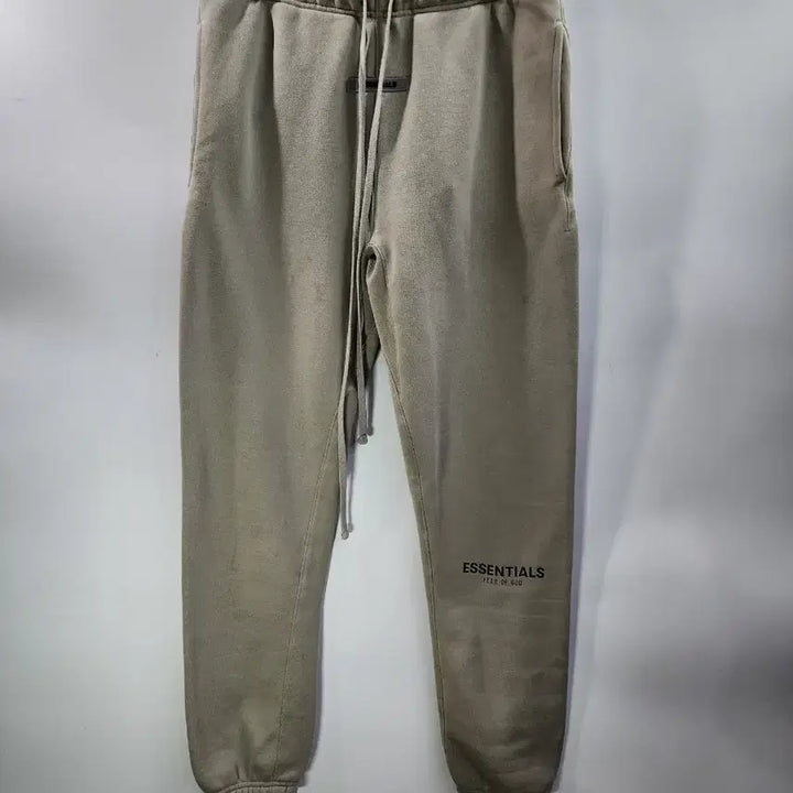 [BUNJANG] Fear of God Essentials Jogger Sweatpants Beige M / [M] 피어오브갓 에센셜스 조거 스웻팬츠 베이지 5.9