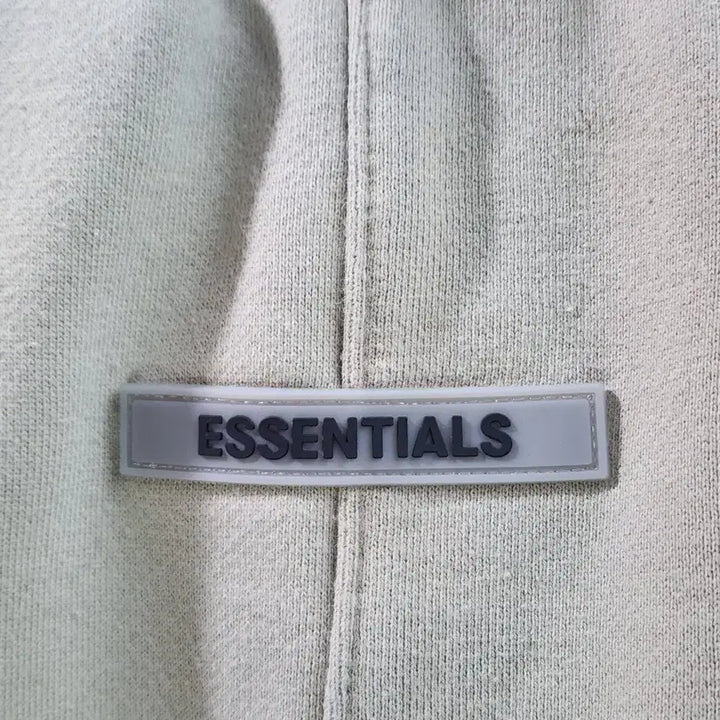 [BUNJANG] Fear of God Essentials Jogger Sweatpants Beige M / [M] 피어오브갓 에센셜스 조거 스웻팬츠 베이지 5.9