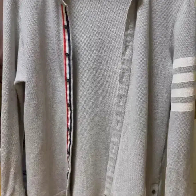 [SOLD OUT] {번개 유일 매물} 톰브라운 가디건 2