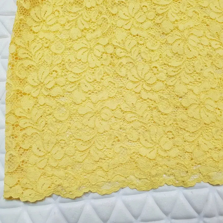 [BUNJANG] ZARA Lace Sheer Blouse - Yellow - Women&
