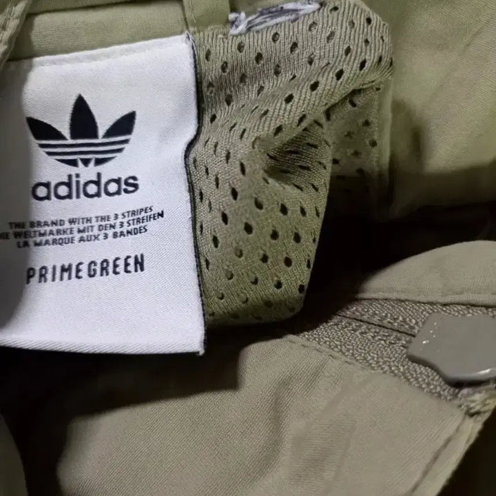 [BUNJANG] Adidas Lock Up Khaki Track Top Jersey Zip-up / 아디다스 락업탑 카키 트랙탑 저지 져지집업 110/XXL