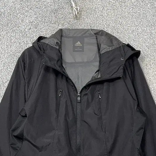 [BUNJANG] Adidas Black Training Windbreaker 90 / 아디다스 블랙 트레이닝 바람막이 90