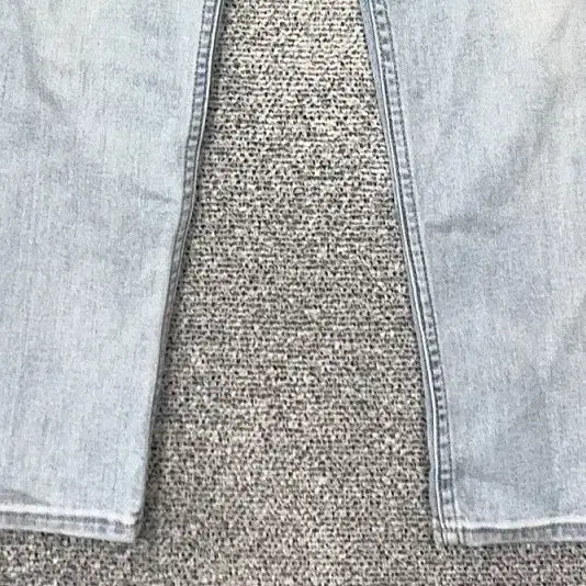 [BUNJANG] Calvin Klein Light Wash Casual Jeans W26 / 캘빈클라인 연청 캐주얼 청바지 W26