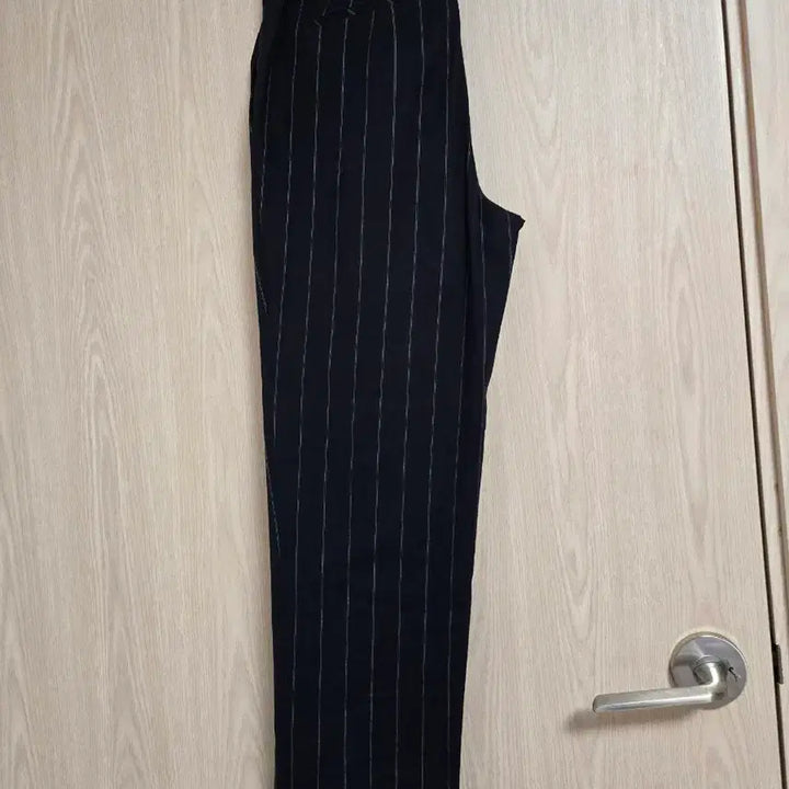 [BUNJANG] Club Monaco Striped Linen Blend Slacks / 클럽모나코 스트라이프 슬랙스