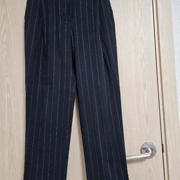[BUNJANG] Club Monaco Striped Linen Blend Slacks / 클럽모나코 스트라이프 슬랙스