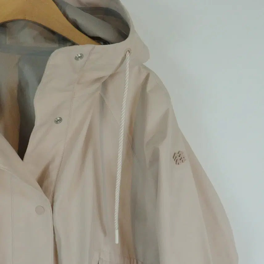 [SOLD OUT] KOLON SPORT 베이지 바람막이 자켓 85 여성 후드점퍼