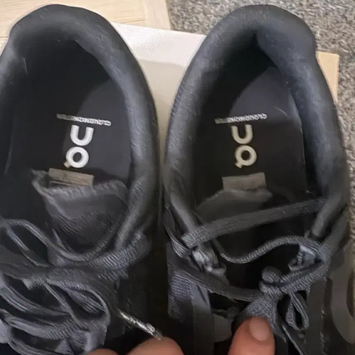 [BUNJANG] OnLearning Cloud Monster All Black Sneakers / 온러닝 클라우드몬스터 올블랙 43(275사이즈)