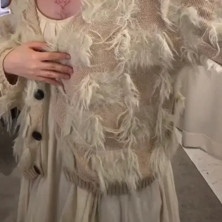 [BUNJANG] Wise Girl Fairy Beige Cardigan / 와이즈걸 페어리 베이지 가디건 얇음