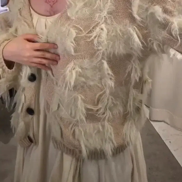 [BUNJANG] Wise Girl Fairy Beige Cardigan / 와이즈걸 페어리 베이지 가디건 얇음