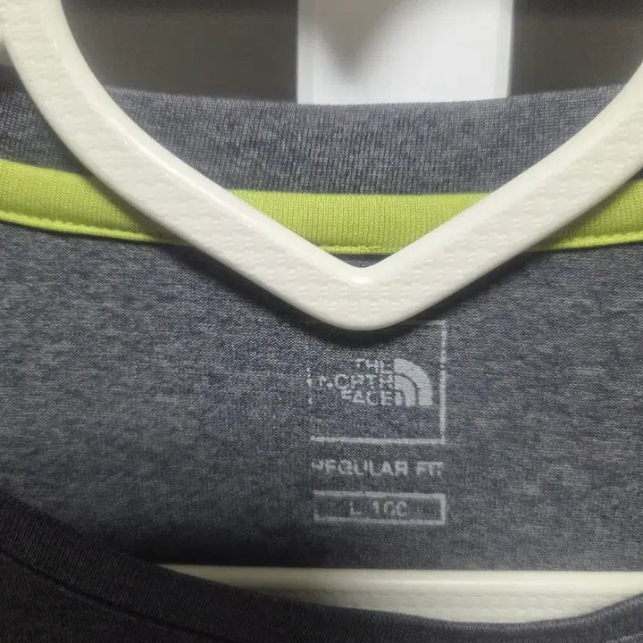[BUNJANG] The North Face Gray Short Sleeve T-shirt (Size 100) / 노스페이스 회색 반팔 티셔츠 100