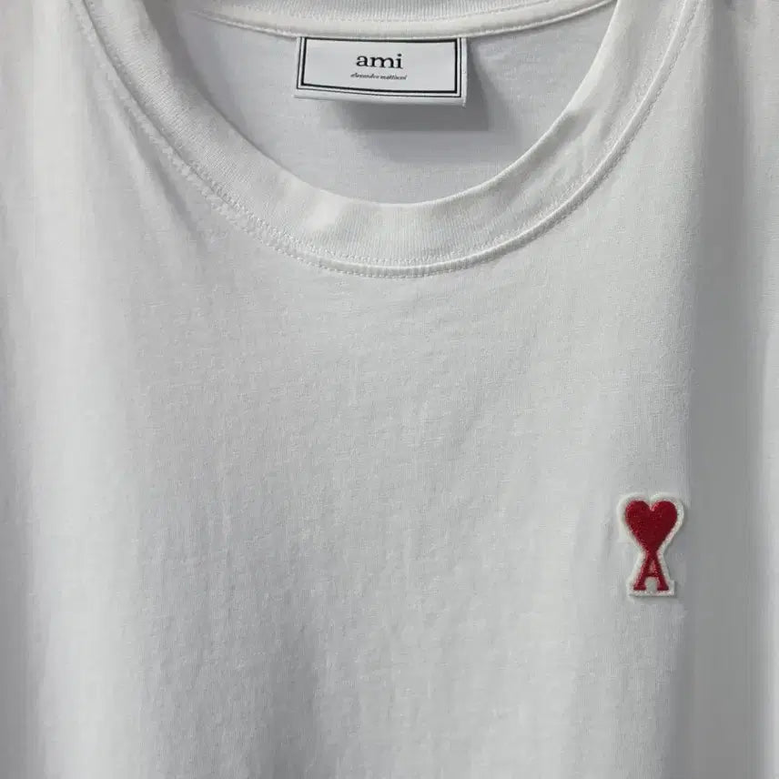 [BUNJANG] AMI Heart Logo White T-shirt / 아미AMI하트로고 반팔 티셔츠