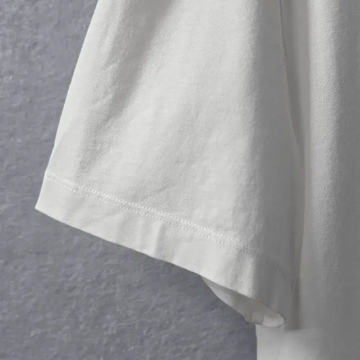 [BUNJANG] AMI Heart Logo White T-shirt / 아미AMI하트로고 반팔 티셔츠