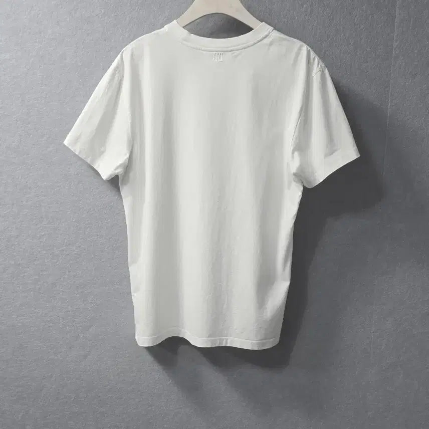 [BUNJANG] AMI Heart Logo White T-shirt / 아미AMI하트로고 반팔 티셔츠