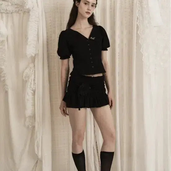 [BUNJANG] TOH Lea Black Blouse and Skort Set / TOH lea 레아 블랙 블라우스+치마바지 세트 새상품