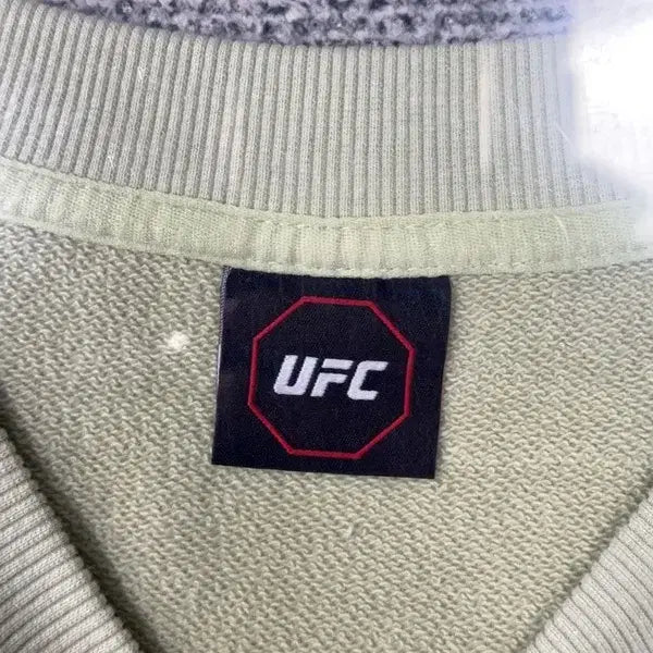 [BUNJANG] UFC Techwear Light Green Sweatshirt - Size L / UFC 로고 테크웨어 라이트 그린 스웻셔츠 L
