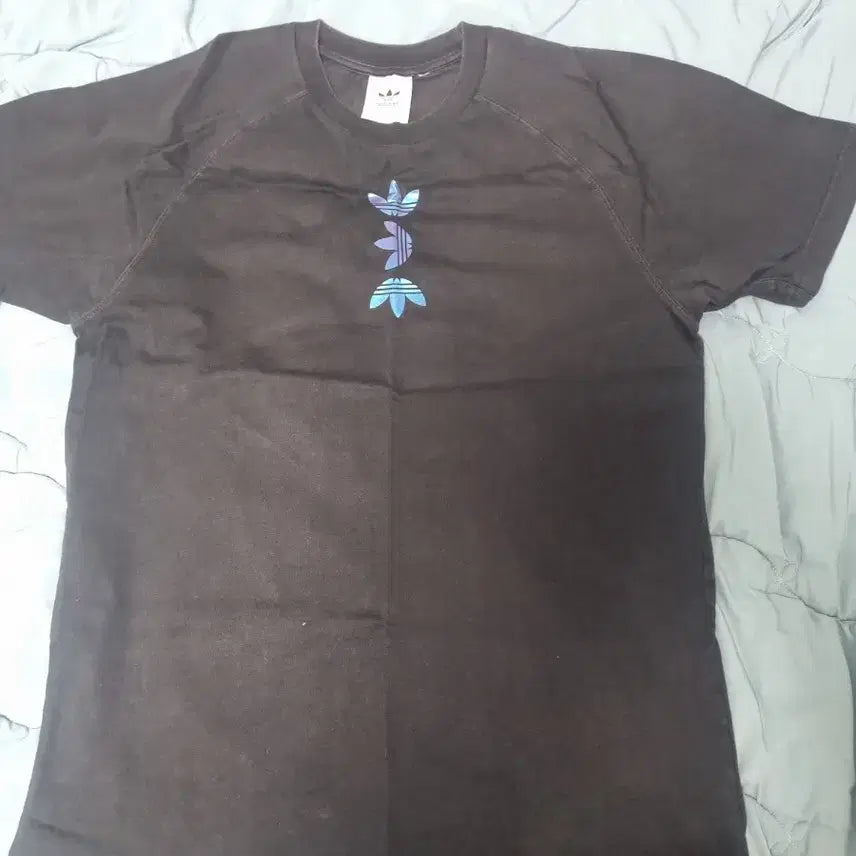 [BUNJANG] Adidas Trefoil Black T-shirt / 아디다스 검정 트레포일 티셔츠