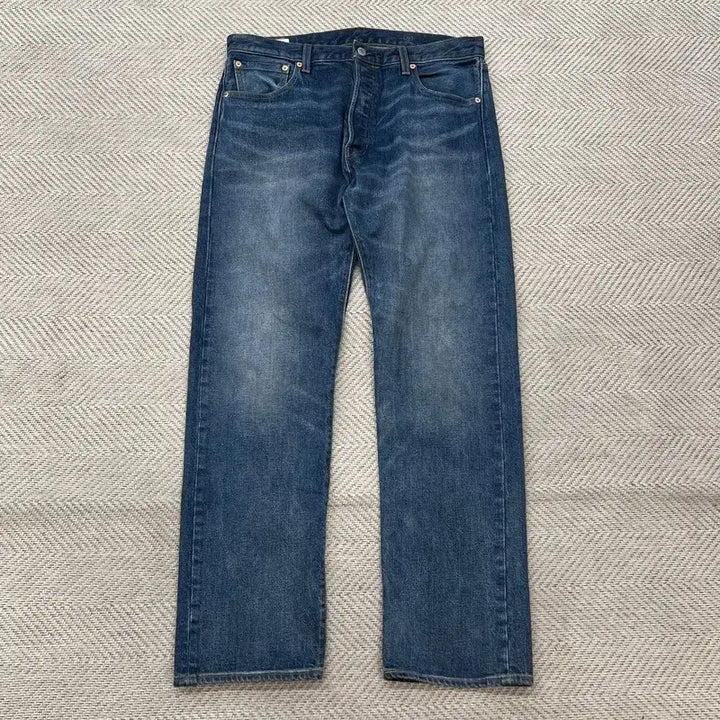 [SOLD OUT] 리바이스 프리미엄 501 데님팬츠 r3528