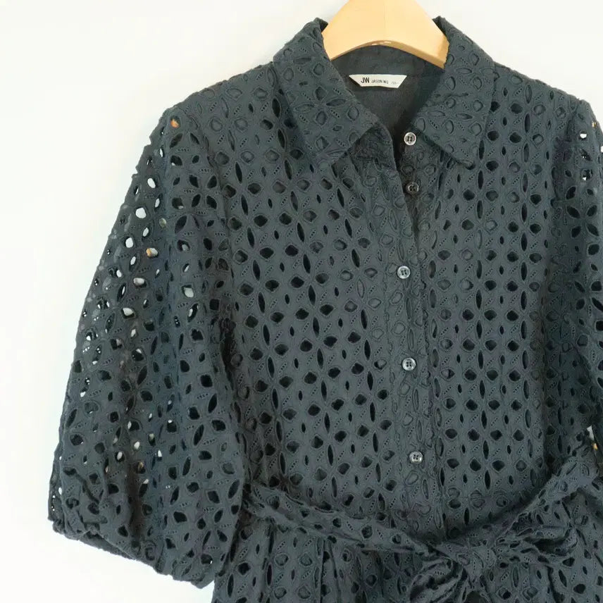 [BUNJANG] JW Lace Button-Up Dress / JW 펀칭 레이스 버튼업 원피스 55 블랙 반팔 원피스