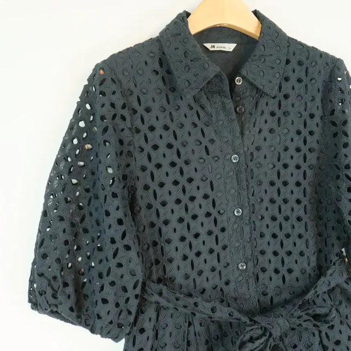 [BUNJANG] JW Lace Button-Up Dress / JW 펀칭 레이스 버튼업 원피스 55 블랙 반팔 원피스