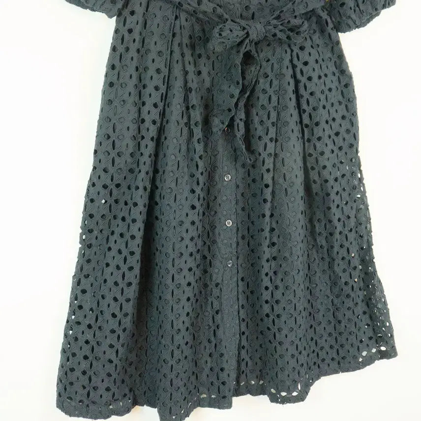 [BUNJANG] JW Lace Button-Up Dress / JW 펀칭 레이스 버튼업 원피스 55 블랙 반팔 원피스