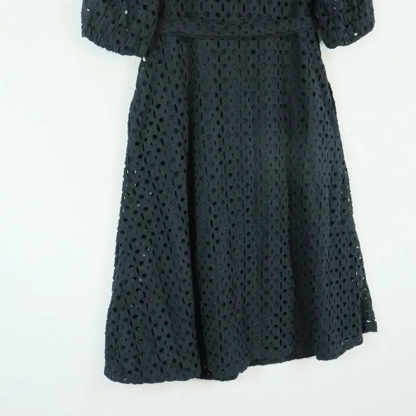 [BUNJANG] JW Lace Button-Up Dress / JW 펀칭 레이스 버튼업 원피스 55 블랙 반팔 원피스
