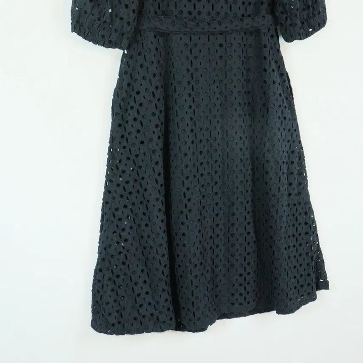 [BUNJANG] JW Lace Button-Up Dress / JW 펀칭 레이스 버튼업 원피스 55 블랙 반팔 원피스