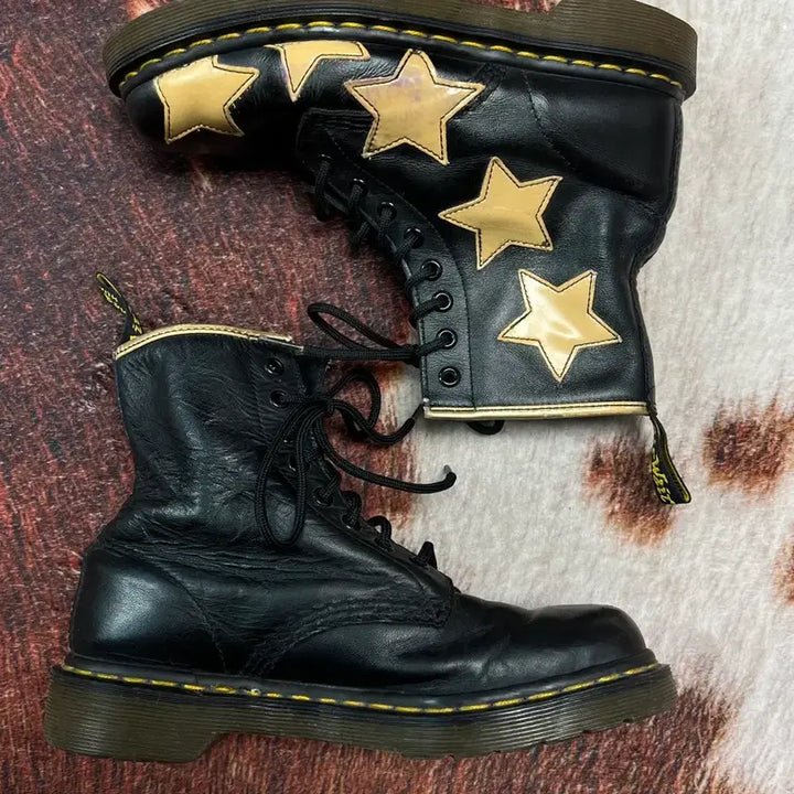 [BUNJANG] Dr. Martens Stella 8-Hole Vintage Boots / [240] DR MARTENS 닥터마틴 스텔라 8홀 빈티지 워커