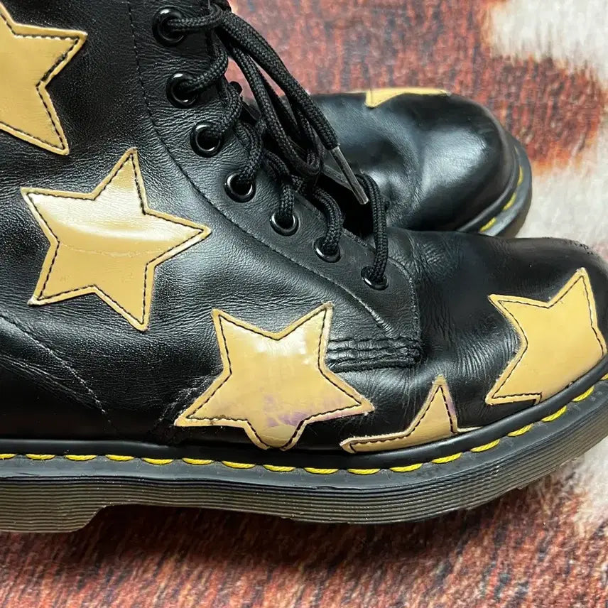 [BUNJANG] Dr. Martens Stella 8-Hole Vintage Boots / [240] DR MARTENS 닥터마틴 스텔라 8홀 빈티지 워커