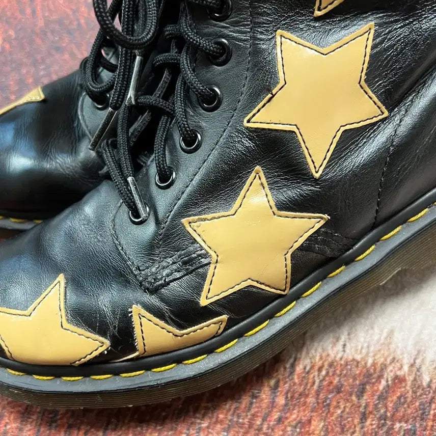 [BUNJANG] Dr. Martens Stella 8-Hole Vintage Boots / [240] DR MARTENS 닥터마틴 스텔라 8홀 빈티지 워커