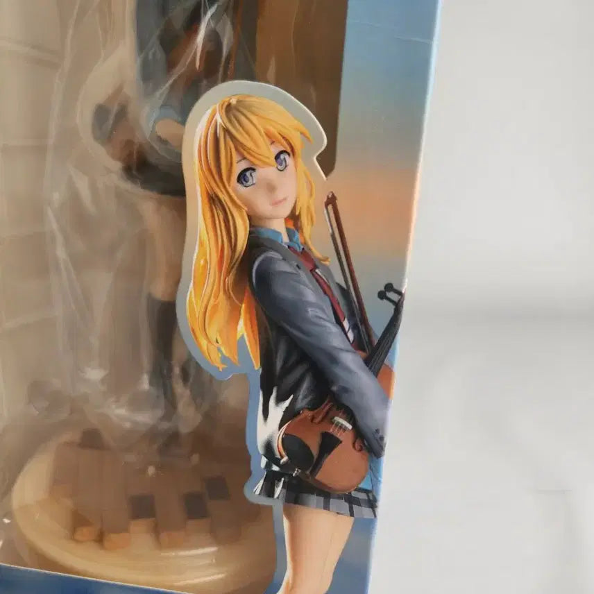 [BUNJANG] Your Lie in April Kaori Miyazono Violin Figure / 4월의 거짓말 카오리 미야노조 바이올린 피규어