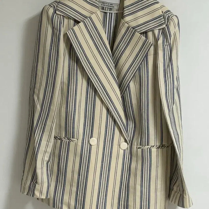 [BUNJANG] Ivory Striped Jacket / 잉크 스트라이프 아이보리자켓
