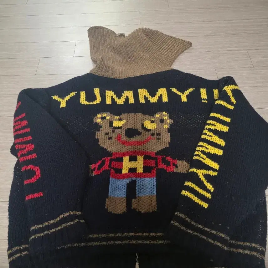 [SOLD OUT] 자가드울니트후드집업빈티지니트