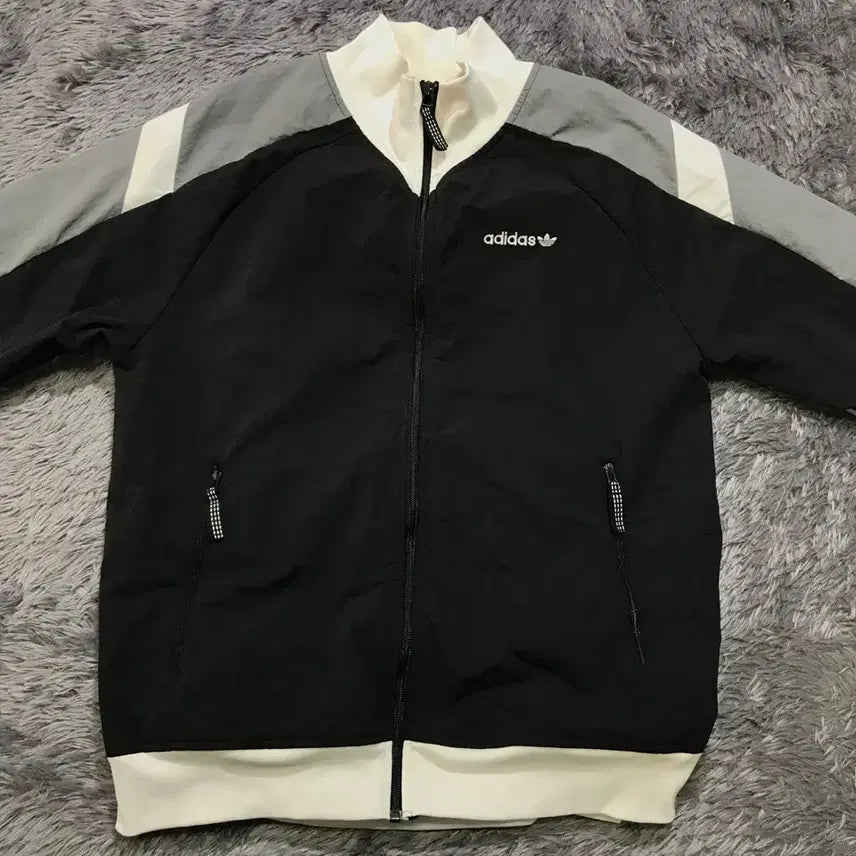 [SOLD OUT] [[L, A급] 아디다스(ADIDAS) EQT 윈드 자켓/바람막이